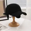 Chapéus de Outono e Inverno para Homens de Meia-Idade e Idosos, Bonés de Baseball com Letras Bordadas, Estilo Coreano Versátil, Chapéus de Bico com Aba Larga de Veludo Espesso