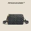 Bolsas Femininas 2026 Nova Bolsa de Ombro com Estampa de Letras Moda Retro Bolsa Almofada Bolsa Transversal de Alto Padrão Tendência