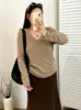 Camiseta básica versátil de cuello en V para mujer de talla grande, suéter de punto de lana para mujer, estilo primavera y otoño 2026, suéter interior para mujer de talla grande