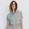 Top com capuz de manga curta, design nicho estilo coreano Y2K com gravata falsa, camiseta interna casual Harajuku retrô única, atacado