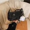 Moda Transfronteriza Versátil y Exquisita Verano 2026 Nuevo Estilo de Oficina Diseño de Nicho de Alta Gama Bolso Pequeño Cuadrado de Hombro Cruzado