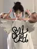 Camiseta de Manga Larga con Estampado de Letras Creativo y Rayas Empalmadas para Mujer Diseño Casual Holgado Versátil Top de Cuello Redondo en Color de Contraste