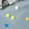 En stock Botón de presión T8 para ropa de bebé Botón Material POM Impermeable Ropa de trabajo Hebilla de resina Se puede fijar Multicolores Venta al por mayor