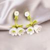 Pendientes de Clip Elegantes y Versátiles para Mujeres Sin Perforaciones, Adecuados para el Viaje Diario, con un Toque de Lujo Ligero de Alta Gama, Diseño Triangular
