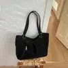 Bolso tote americano de nicho esmerilado para mujer de principios de otoño, de gran capacidad, versátil, vintage, para el trabajo, de hombro y debajo del brazo
