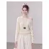 Suéter de punto, colección otoño 2026, talla grande, top de un hombro para mujer, corte holgado, versátil, diseño estilo coreano
