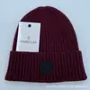 En stock Gorro de Invierno Coreano Casual de Punto Moda Marca para Hombres y Mujeres Cálido para el Frío Rayas Verticales Engrosado Gorro de Lana