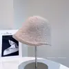 Gorro de Lana de Punto de Color Sólido con Borde Enrollado Estilo Japonés para Mujer, Versátil Sombrero de Pescador Cubo Artístico de Invierno, Cálido y Acogedor, Tendencia