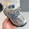 Zapatos de papá retro de estilo coreano con bloques de color para niños, nuevo modelo de otoño 2026, zapatos deportivos transpirables antideslizantes para exteriores para niños mayores