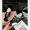 Sapatos Casuais Novos, Sapatilhas que Podem Ser Usadas em Todas as Estações, Sapatos Preguiçosos de Boca Rasa, Couro Genuíno, Confortáveis de Sola Macia, Bico Redondo, Sapatos de Treino Moral, Sapatos Esportivos