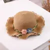 Verano Nuevo Set Sombrero de Paja Familiar y Bolso Sombrero de Playa para Niños Sombrero para el Sol de Flores Frescas Pequeñas para Niñas