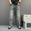 Calça Jeans Reta Wide-Leg Vintage Rasgada e Desgastada para Homens, Calça Reta com Padrão Único de Manchas, Jeans Masculino Fino de Verão