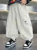 Pantalones de Forro Polar para Niños Pantalones Cargo para Niños Otoño/Invierno 2026 Nuevo Estilo Coreano de Moda Pantalones Casuales de Invierno para Niños Pequeños/Medianos