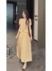 Conjunto de Moda Lujoso y Único con un Ambiente de Alta Gama, Nuevo Estilo Verano 2026, Top de Cuello Cuadrado y Falda de Campana Inspirados en Chanel para Mujer