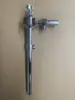 Rack de batería accesorios colgantes tubería de agua bola cabeza de toro oreja colgante soporte de batería oreja colgante