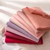 Bufanda de Lana de Color Sólido con Ambiente Invernal, Lujo Ligero, Chal de Borlas de Gama Alta, Bufanda Cálida de Moda para Viajar al Trabajo al por Mayor
