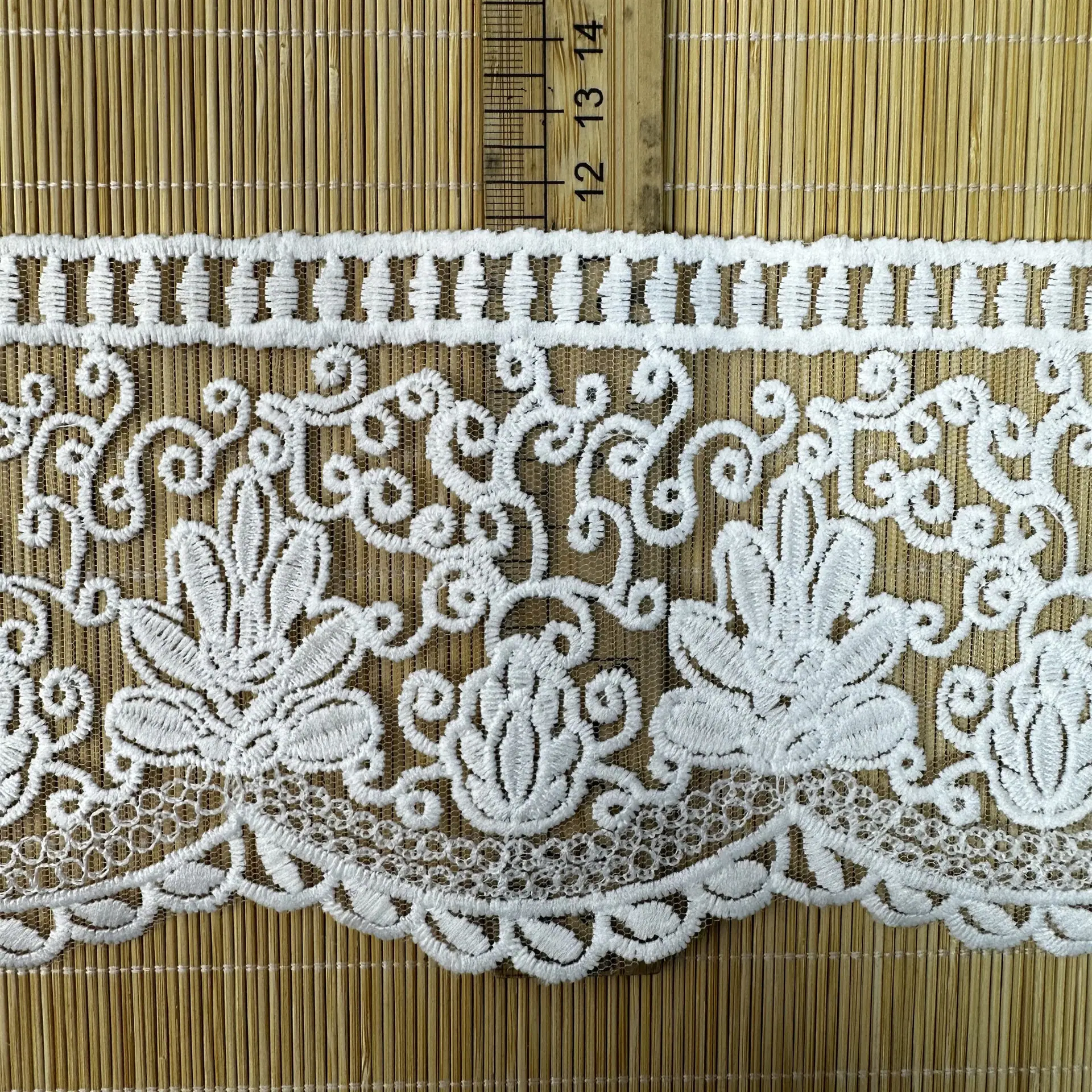 水溶花边