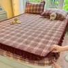 Colcha con diseño de encaje, acolchada y rellena, pieza única, cubierta de cama de invierno gruesa y con forro polar, protector de colchón, juego de tres piezas