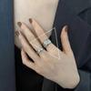 Anillo de Estilo Ins Cool Anillo Sencillo para el Dedo Anular Anillo Simple de Lujo Ligero Anillo con Sentido de Alta Gama Elegante Combinable Apilable Anillo Abierto