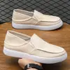 Zapatos casuales de verano ligeros de corte bajo para hombre, cómodos zapatos de tela sin cordones, zapatos individuales versátiles para hombre, zapatos transpirables de suela blanda para caminar