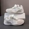 Zapatillas de entrenamiento planas alemanas populares para mujer, nuevo estilo otoño 2026, versátiles, transpirables, antideslizantes, zapatillas deportivas casuales