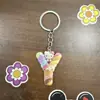 Llavero de Letra en Inglés para Bolsos de Mujer, Colgante de Mochila Hellokiy, Colgante Simple Tt, Versión Coreana Acrílica para Coche