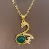 Banhado a ouro natural verde calcedônia Cisne pingente amor guarda verde jade Jaspe Branco Cisne colar clavícula cadeia atacado