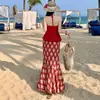 Precioso Vestido Rojo de Vacaciones en la Costa, Conjunto de Verano Estilo Hong Kong, Sofisticado y Único, Conjunto No Recargado
