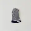 Guantes Kidsren de Yipan Otoño e Invierno Nueva Moda Logo de Letra Combinación de Colores Guantes de Cinco Dedos Guantes de Punto Cálidos para Bebé