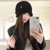 Gorro de Lana Plegable con Botón para Invierno 2026 para Mujer, Adelgazante, Cálido, Holgado, Gorro tipo Beanie Liso Plegado
