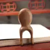 Raspador de Nariz Criativo Feito de Sândalo Vermelho de Folha Pequena e Madeira de Cedro, Pequeno Bastão de Massagem em Formato de Coelho para Levantar a Mandíbula, Pressionar as Têmporas e Massagem de Pontos de Acupuntura, Presente