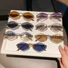 Nuevas gafas de sol de medio marco con patrón de diamante de metal estilo europeo y americano, gafas de sol para mujer con adornos de perlas, gafas de sol elegantes para ventas transfronterizas