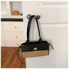 Bolsa feminina com padrão exclusivo de losangos, novo modelo de verão 2026, de alta qualidade e super popular, bolsa de mão pequena para trabalho e itens diversos, bolsa de ombro e de antebraço