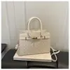Bolso bandolera pequeño cruzado minimalista casual para mujer, nuevo bolso cuadrado estilo coreano 2026, bolso popular de verano para teléfono