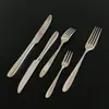 Faca, Garfo e Colher de Aço Inoxidável para Cozinha Ocidental de Hotel, Faca de Bife, Garfo e Colher com Cabo Pontiagudo, Colher e Garfo para Sobremesa e Bolo, Colher de Café, Garfo de Frutas