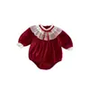 Ropa de bebé para otoño e invierno, mameluco de terciopelo para niña recién nacida de mes completo, enterizo rojo princesa para celebración de 100 días