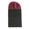 Bufanda de bolsillo para hombre, estilo informal, estilo británico, para novio, cuadrada, con detalles de seda plateada, de poliéster y seda.
