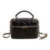 2026 Nuevo Modelo Bolso Pequeño Acolchado Estilo Chanel con Cadena Bolso Caja para Mujer, Bolso de Mano Moderno y Exquisito, Bolso Pequeño de Moda con Encanto Elegante