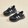 Zapatos de Terciopelo Gruesos Versión Coreana para Mujer 2025 Invierno Estudiante Deportivos para Correr Ocio Cálidos y que Aumentan la Altura