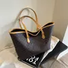 Bolsa de mão simples e estilosa para mulheres, bolsa de ombro moderna para o dia a dia e para o trabalho, bolsa tote grande e fashion