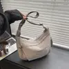 Bolsa de nylon para bolinhos bolsa transversal feminina 2026 novo estilo verão casual mochila de ombro único grande capacidade esportiva leve pequena bolsa