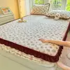 2026 Nova Classe A 200g Espessado Leite Fleece Renda Lençol de Elástico Estilo Coreano Estampado Acolchoado Roupa de Cama Protetor de Colchão