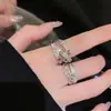 Anel de Nariz de Porco Resistente Estilo Menina Doce e Descolada Picante para Mulheres, Anel de Dedo Indicador de Design de Nicho Popular Versátil de Alta Qualidade