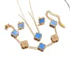 Set de Pulsera, Collar y Aretes de Acero Titanio Chapado en Oro con Diamantes, Lujo Ligero, Sensación de Alta Gama, Joyería Popular de Nicho