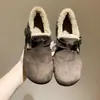 Nova coleção Outono/Inverno 2026: sapatos femininos de sola macia, forrados com fleece, modernos e confortáveis para uso externo, perfeitos para mães, e sapatos de algodão quentes e fofos