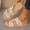 Chanclas Casuales Transfronterizas Europeas y Americanas 2026 Playa Europeas y Americanas Transfronterizas Retro Planas de Una Tira Sandalias para Mujer Venta al por Mayor Talla Grande