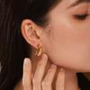 Pendientes geométricos de diamantes en forma de C Omega de acero inoxidable con baño de PVD en oro real de 18 quilates para mujer, pendientes de viajero diario con temperamento