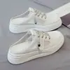2026 Nuevo Estilo Zapatillas de Media Pantufla de Suela Gruesa y Punta Cerrada para Mujer, Zapatos Blancos de Malla Transpirable de Verano, Sandalias Planas Casuales