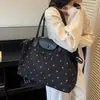 Bolsa de Viagem Portátil Transfronteiriça, Bolsa de Ombro Leve, Bolsa Esportiva Fitness de Veludo Morango, Bolsa de Bagagem Transversal de Grande Capacidade