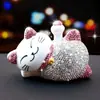 Adornos para Coche de Gato de la Suerte Cuidadosamente Seleccionados, Lindo Gato de la Suerte a la Moda Incrustado con Diamantes, Adorno de Gato de la Suerte Intermitente Alimentado por Energía Solar